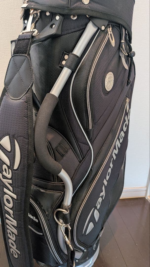 TaylorMadeキャディバッグパイプフレーム&FIGAROクラブセット