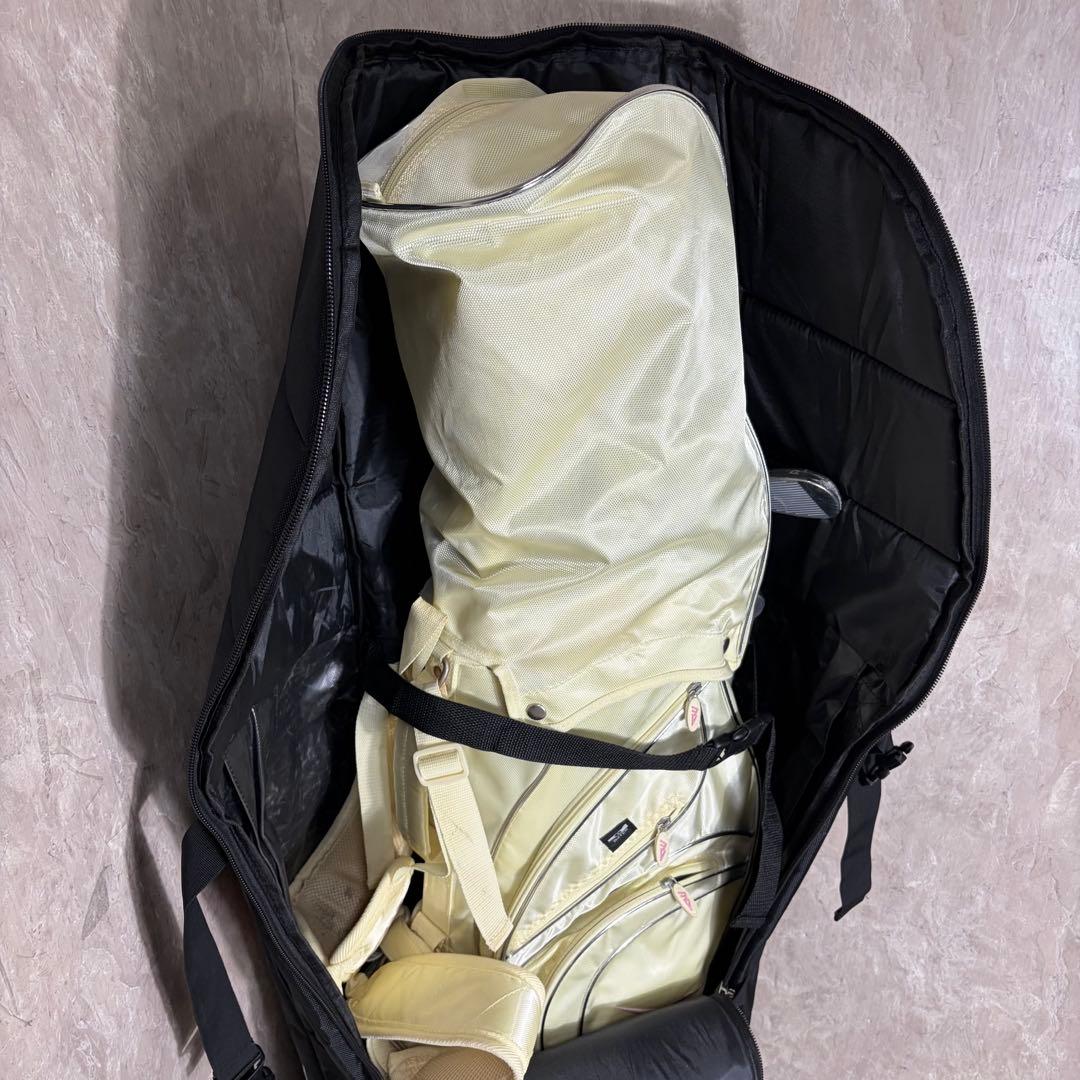 極美品 PGMトラベルカバー キャスター付 キャディバッグ ゴルフ golf