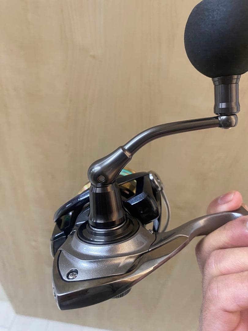 VADEL 4000H スピニングリール