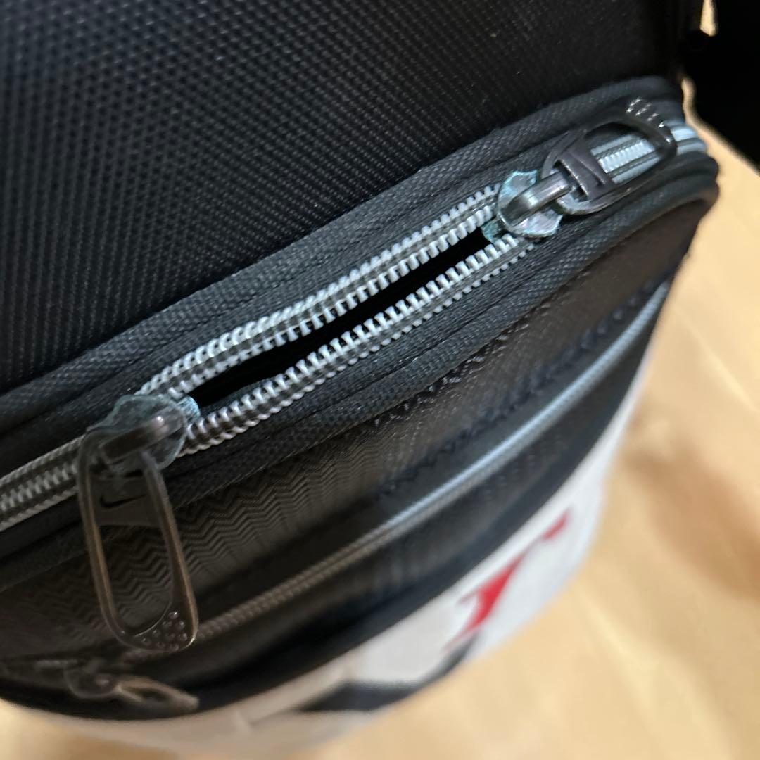 NIKE GOLF キャディバッグ ブラック/レッド おまけ付き。