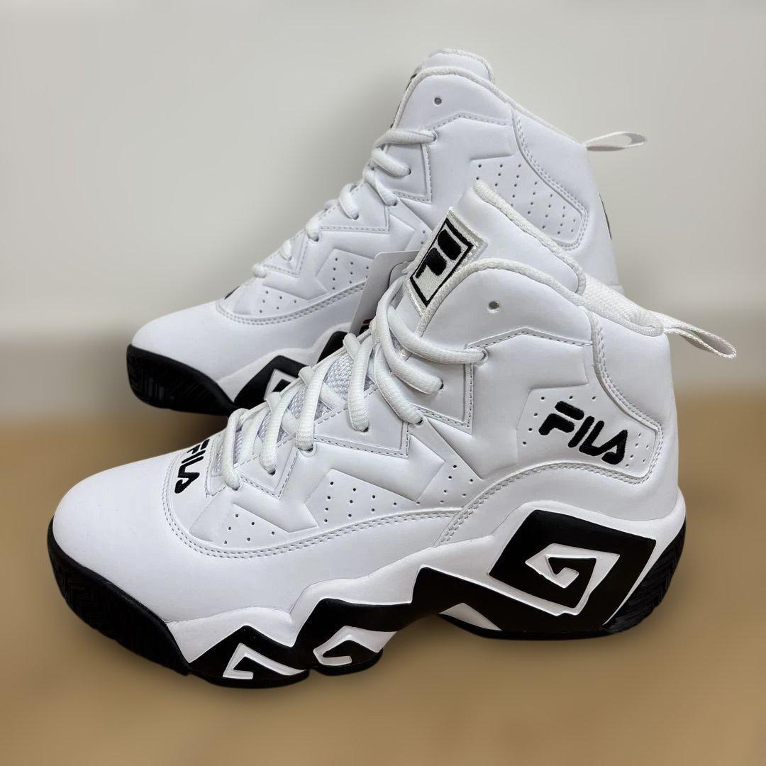 【FILA】マッシュバーン　ホワイト　25.5㎝