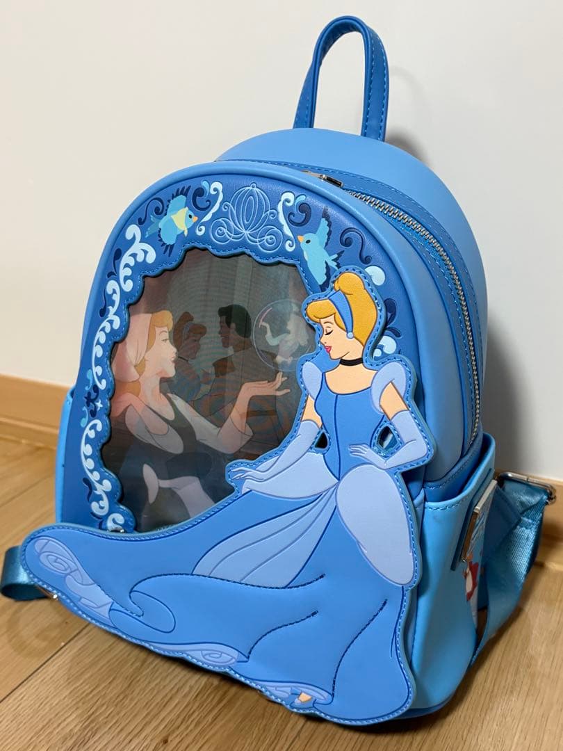 loungefly シンデレラ　バッグパック　リュック　ディズニー　ディズニー