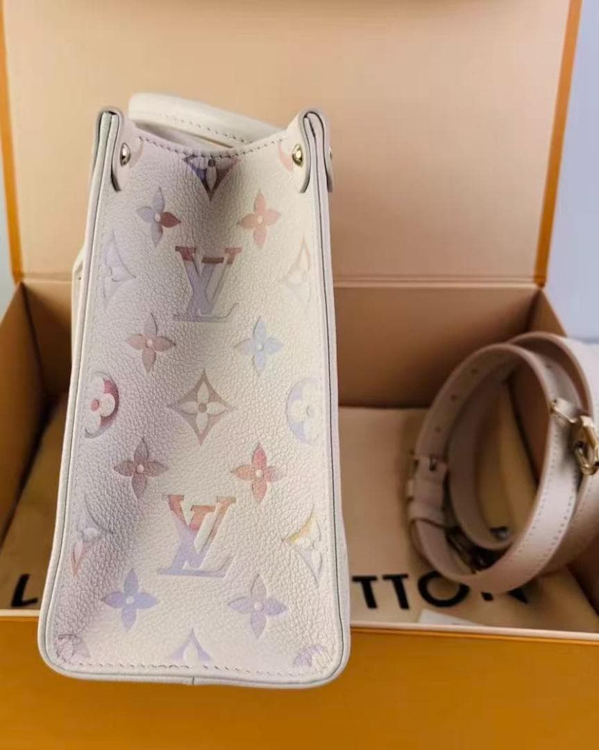 ☆Louis ☆Vuitton ホワイト レザーバッグ---