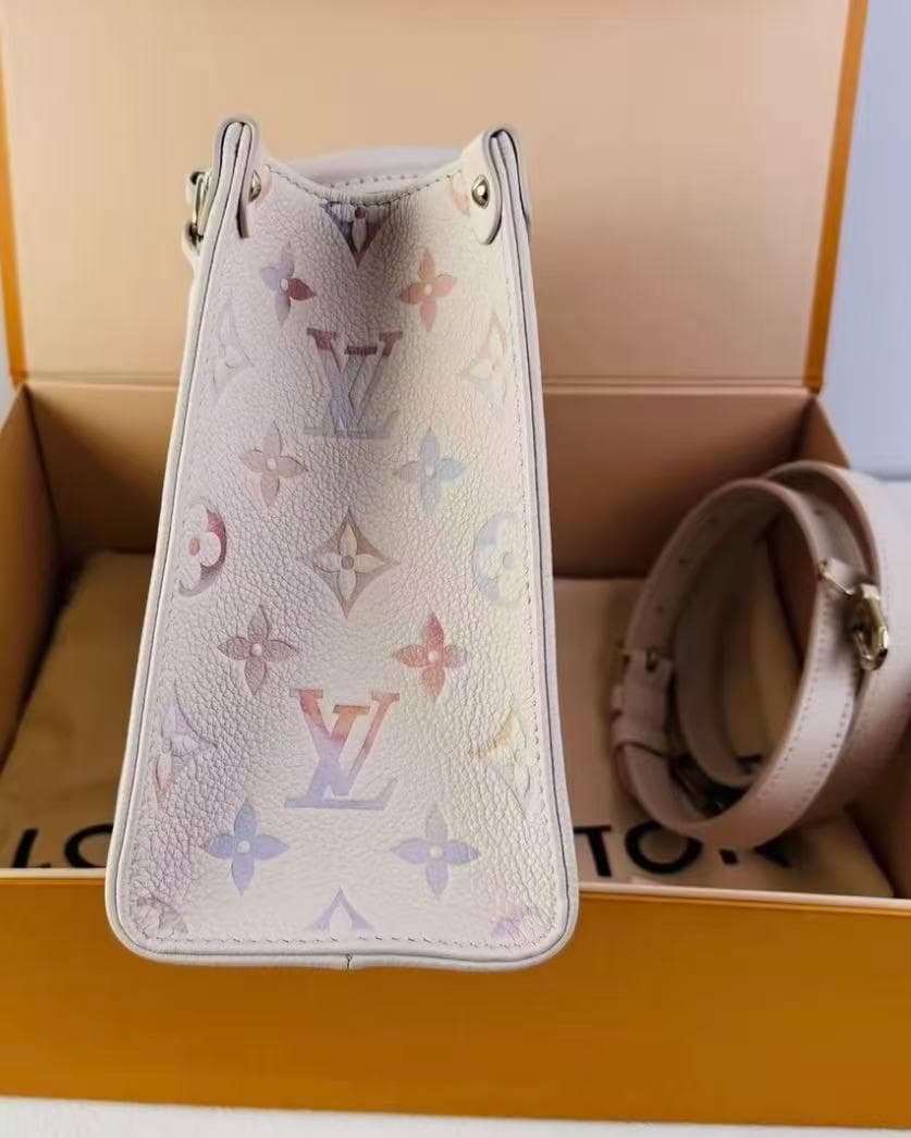 ☆Louis ☆Vuitton ホワイト レザーバッグ---