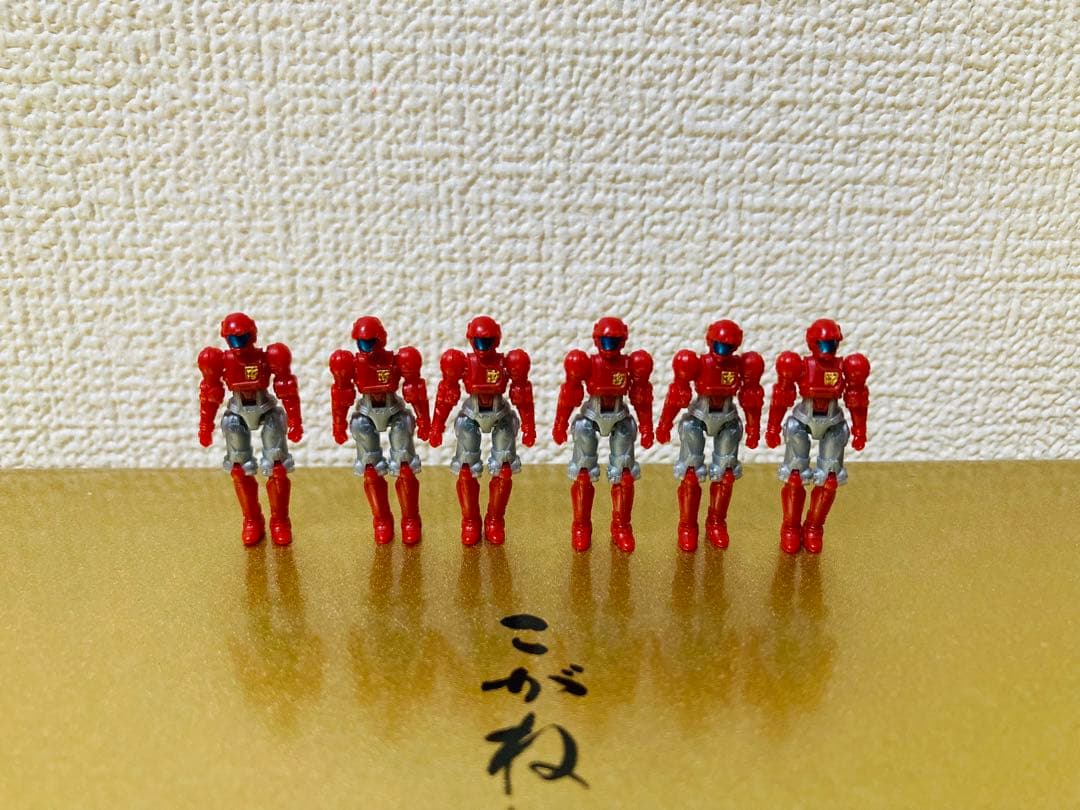 ダイアクロン：バトルバッファローMk.Ⅳ＜Dキャリバー＞/女性隊員Ａ(赤)×6体