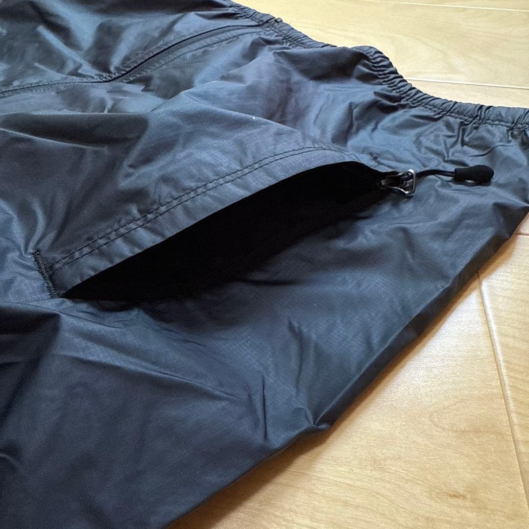 NIKE ランニングジャケット　ウィンドブレーカー　軽量　黒青ブラック　XL新品