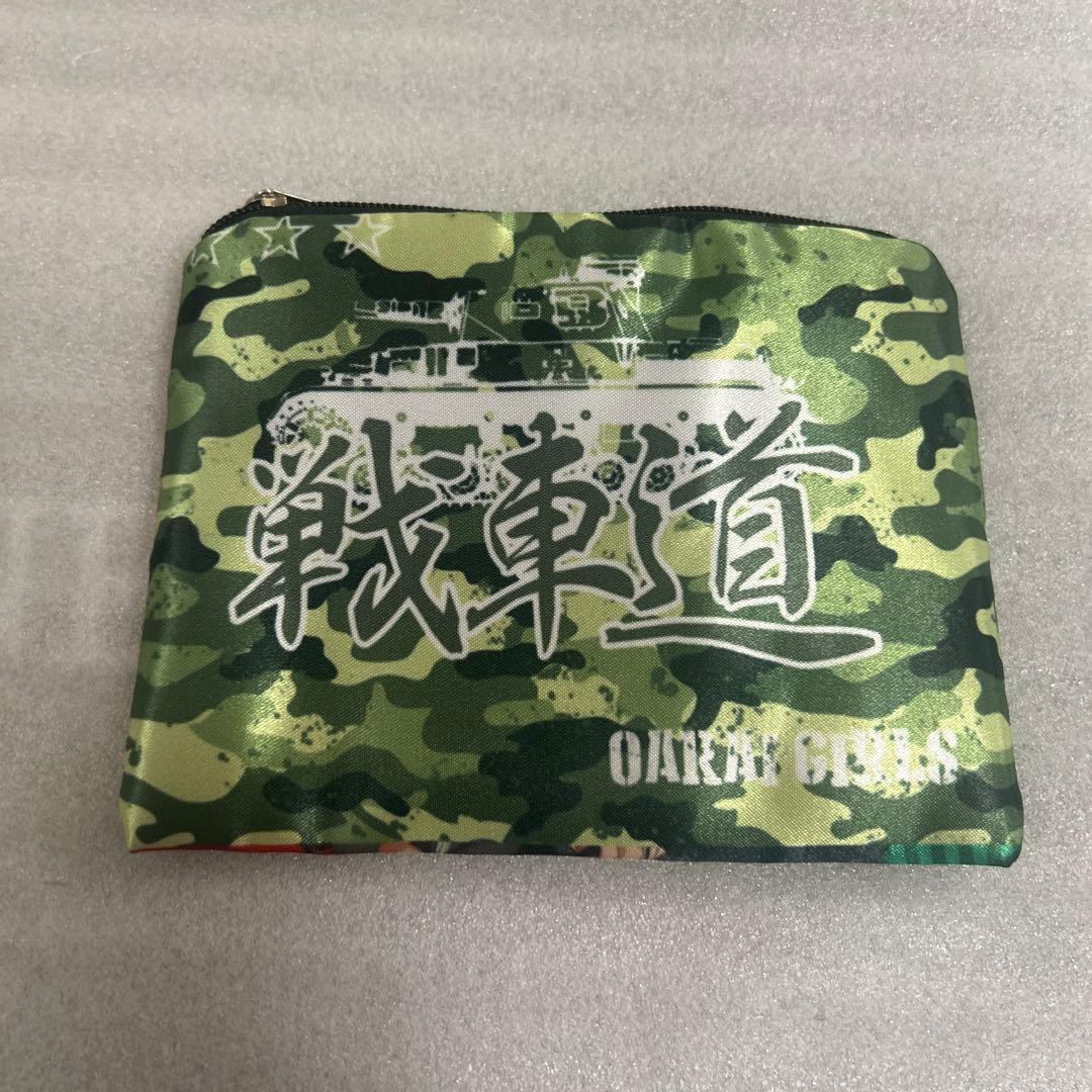 アンツィオ　アンチョビ　カルパッチョ　ペパロニ　ポーチ