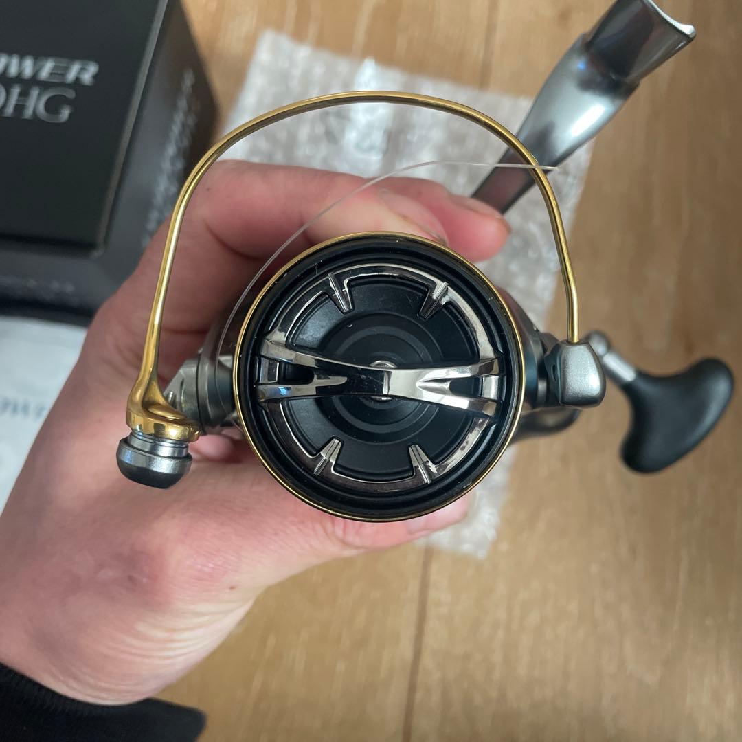 SHIMANO TWIN POWER C3000HG スピニングリール