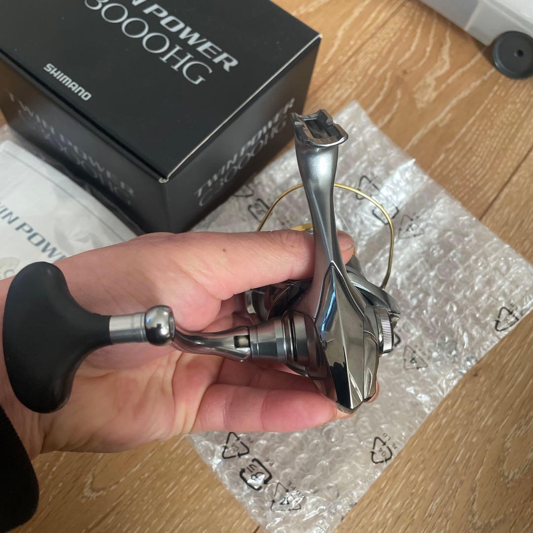SHIMANO TWIN POWER C3000HG スピニングリール
