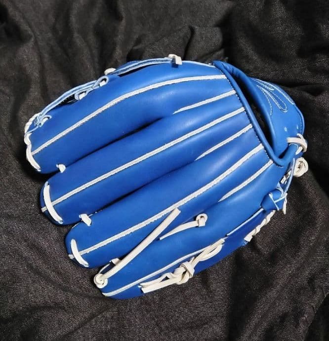 ハイゴールド 硬式 内野手用 右投げ & 型付けセット Hi-Gold