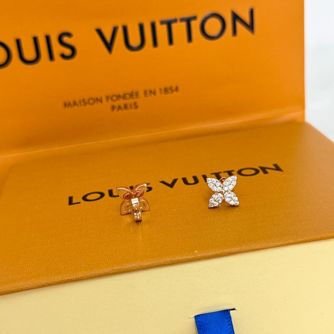 ピアス スター ブロッサム