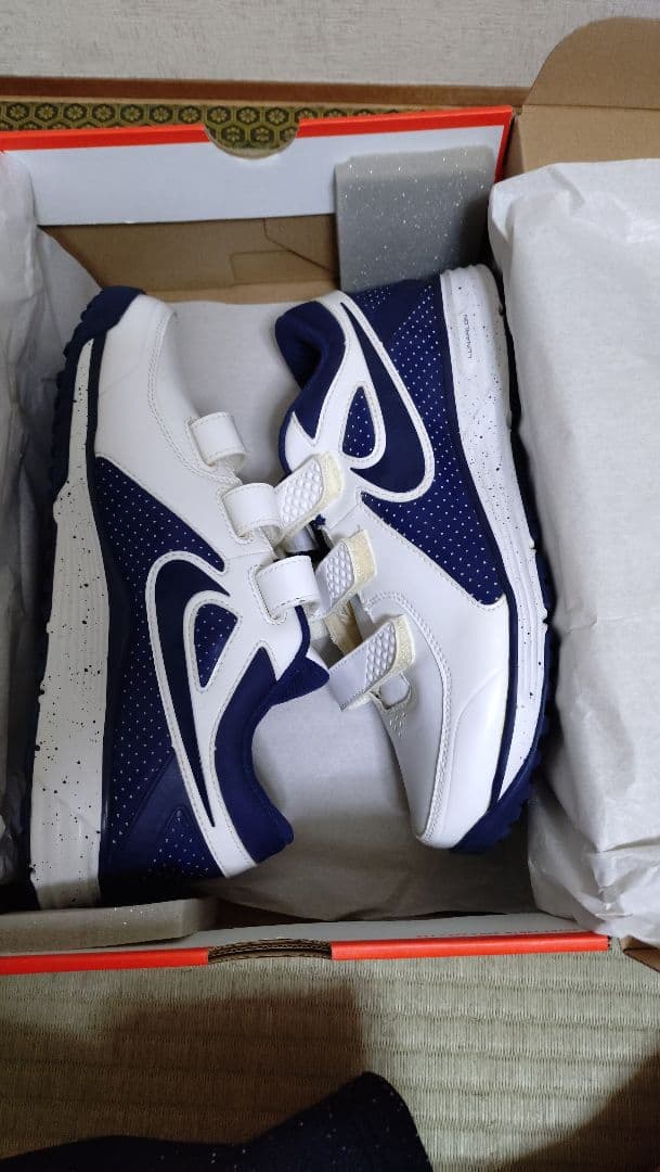 【メイ】希少品!! NIKE 野球 アップシューズ 25.0cm 未使用
