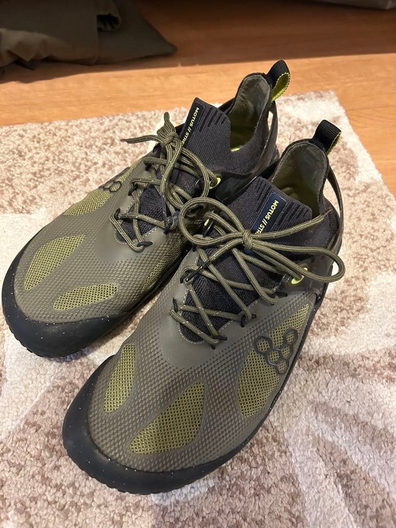 【最終処分価格】vivobarefootモータスストレングス 39