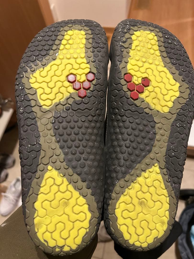【最終処分価格】vivobarefootモータスストレングス 39