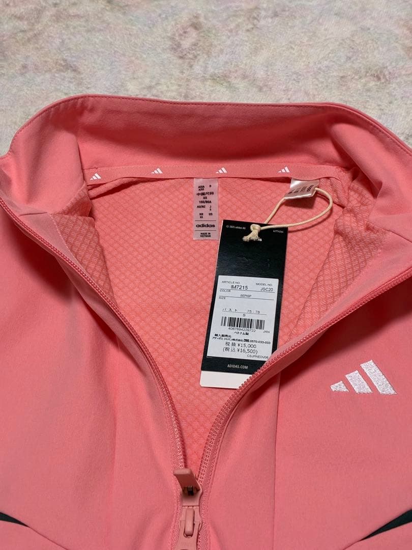 【新品3点】アディダスゴルフ S 完売グラフィック上下セット リボンバイザー白