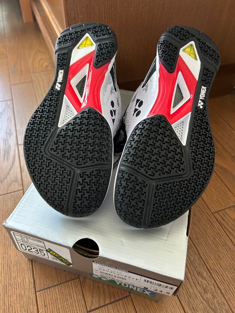 YONEX バドミントンシューズ 23.5cm