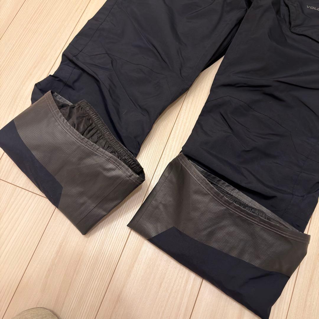 【値下中】VOLCOM ビブパンツ 24-25