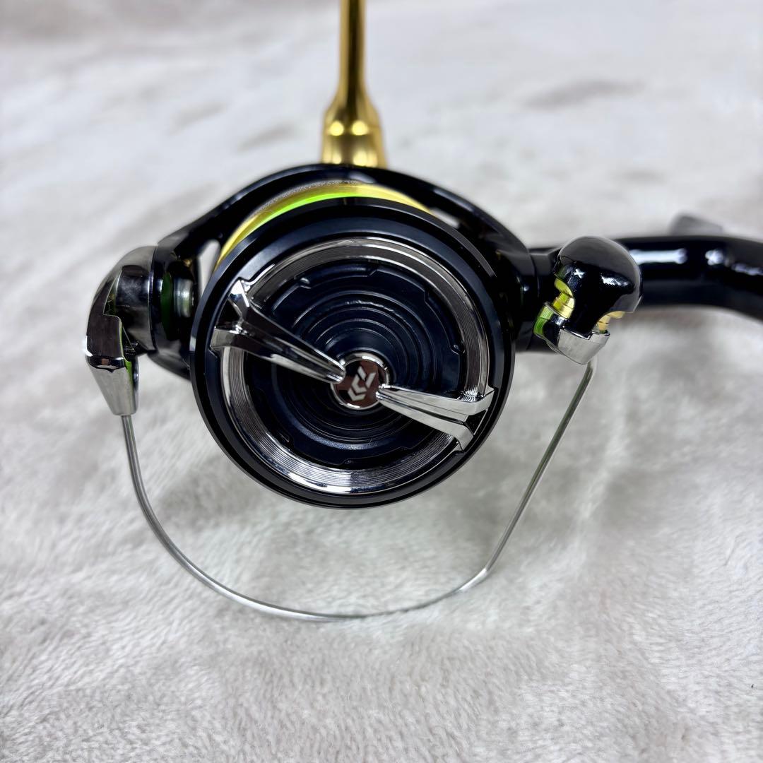 極美品　23レガリス　LT2500S-XH ダイワ　 LEGALIS