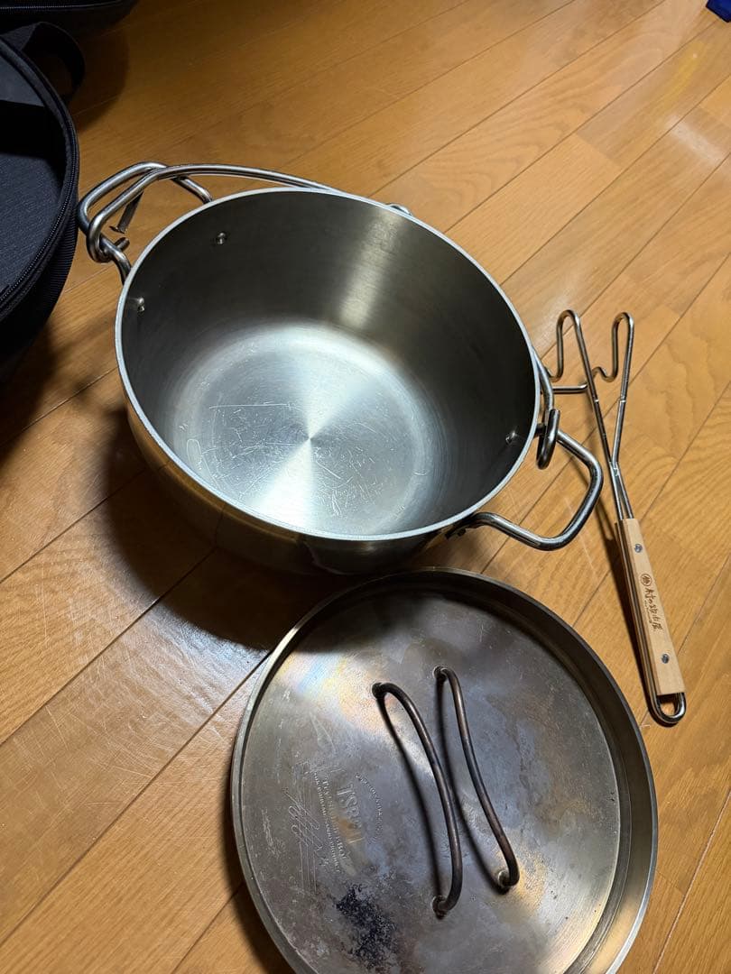 【村の鍛冶屋】ダッチオーブン10インチ“取っ手 ケースセット\"※3回使いました