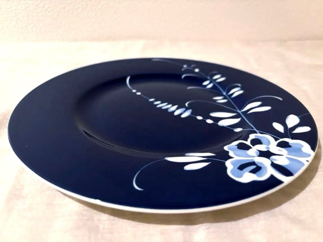 【新品　入手困難】Villeroy&Boch 白 青 ２枚セット 22cm