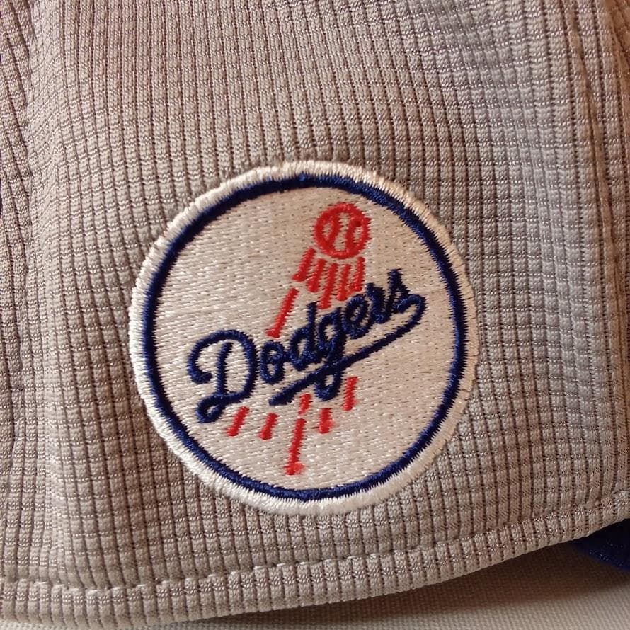 【新品】ニューエラ MLB LA ドジャース グレーxブルー キャップ（M/L）