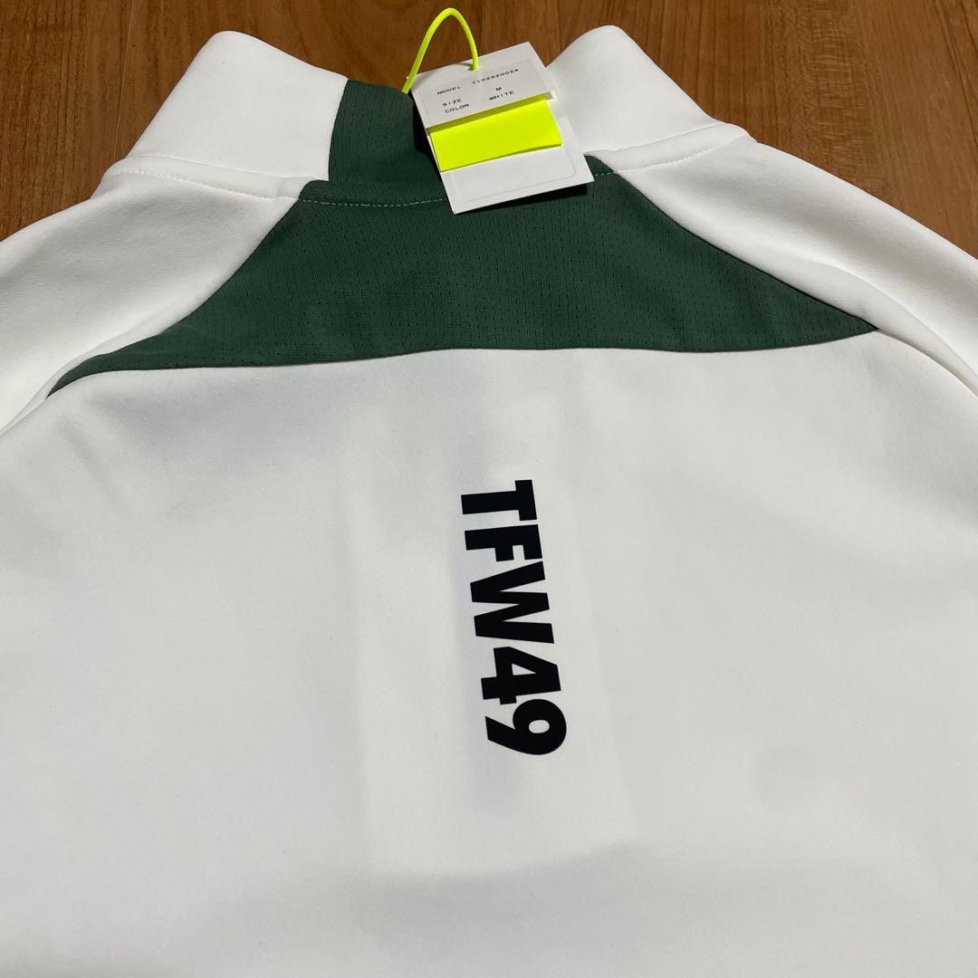 定価3.1万　新品　TFW49 ハーフジップモックネック　M ホワイト　ゴルフ