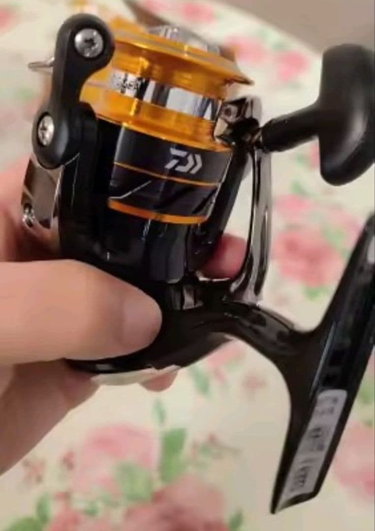 Daiwa MISSION CS 2500 スピニングリール 新品未使用