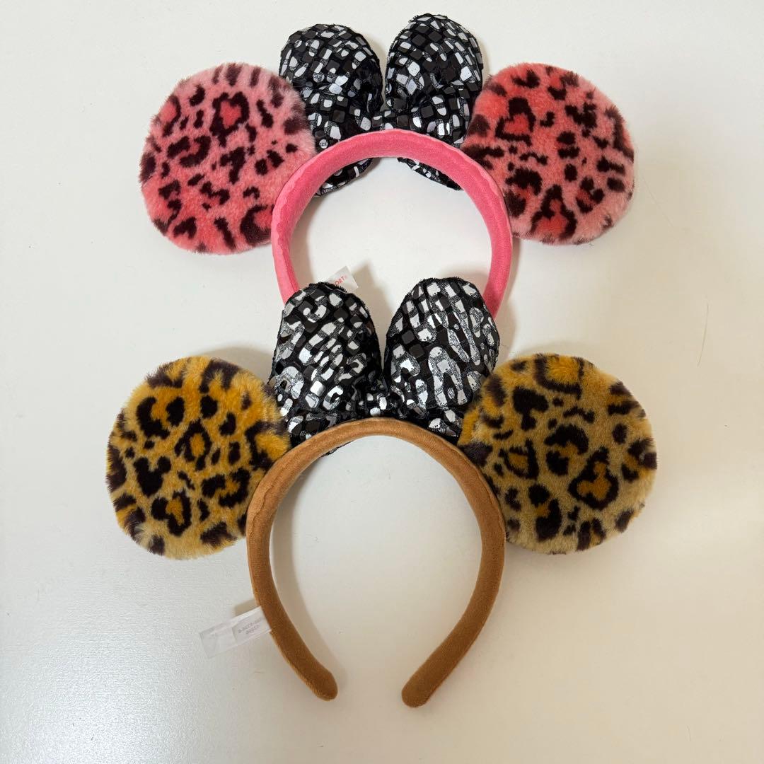 ディズニー　カチューシャ　ヒョウ柄　レオパード　茶色　ピンク　2つ　レア　廃盤