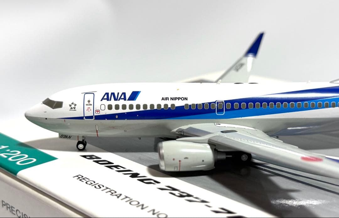 全日空商事 1/200 B737-700 ANA NH20020