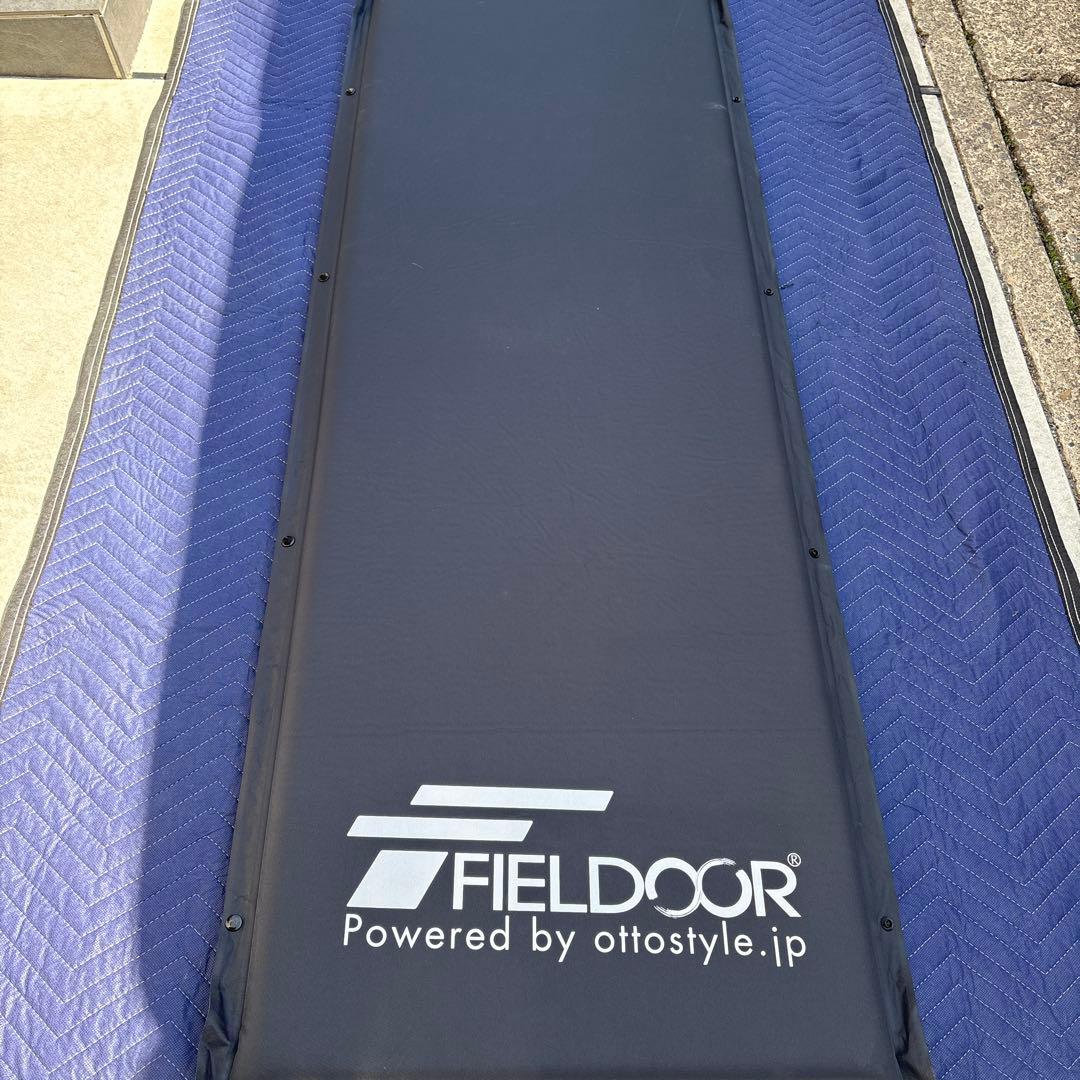 【美品】FIELDOOR 車中泊マット＋枕付き