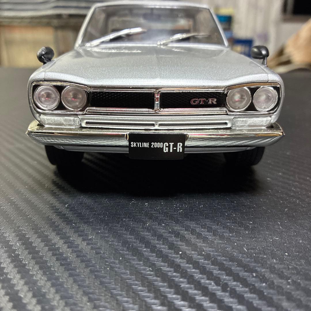 スカイライン2000 GT-R シルバー　18/1