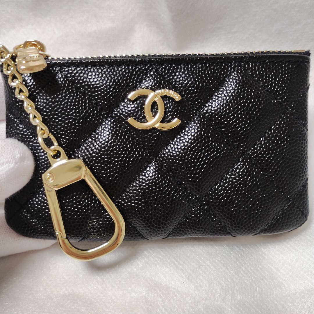 CHANEL ノベルティ　ブラック レザー ポーチ