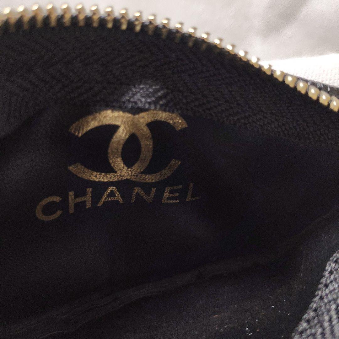 CHANEL ノベルティ　ブラック レザー ポーチ