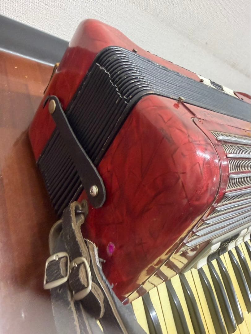 アコーディオン　HOHNER TANGO Ⅲ M レッド