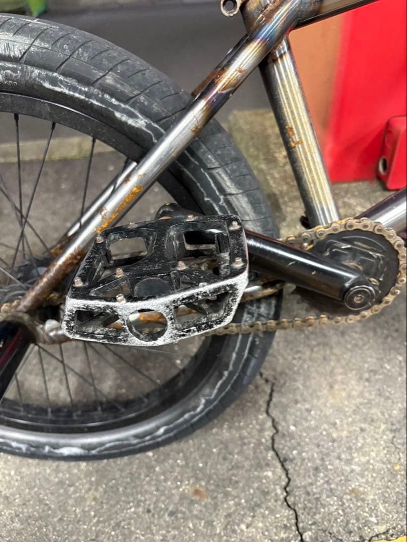 BMX cult shorty 20インチ