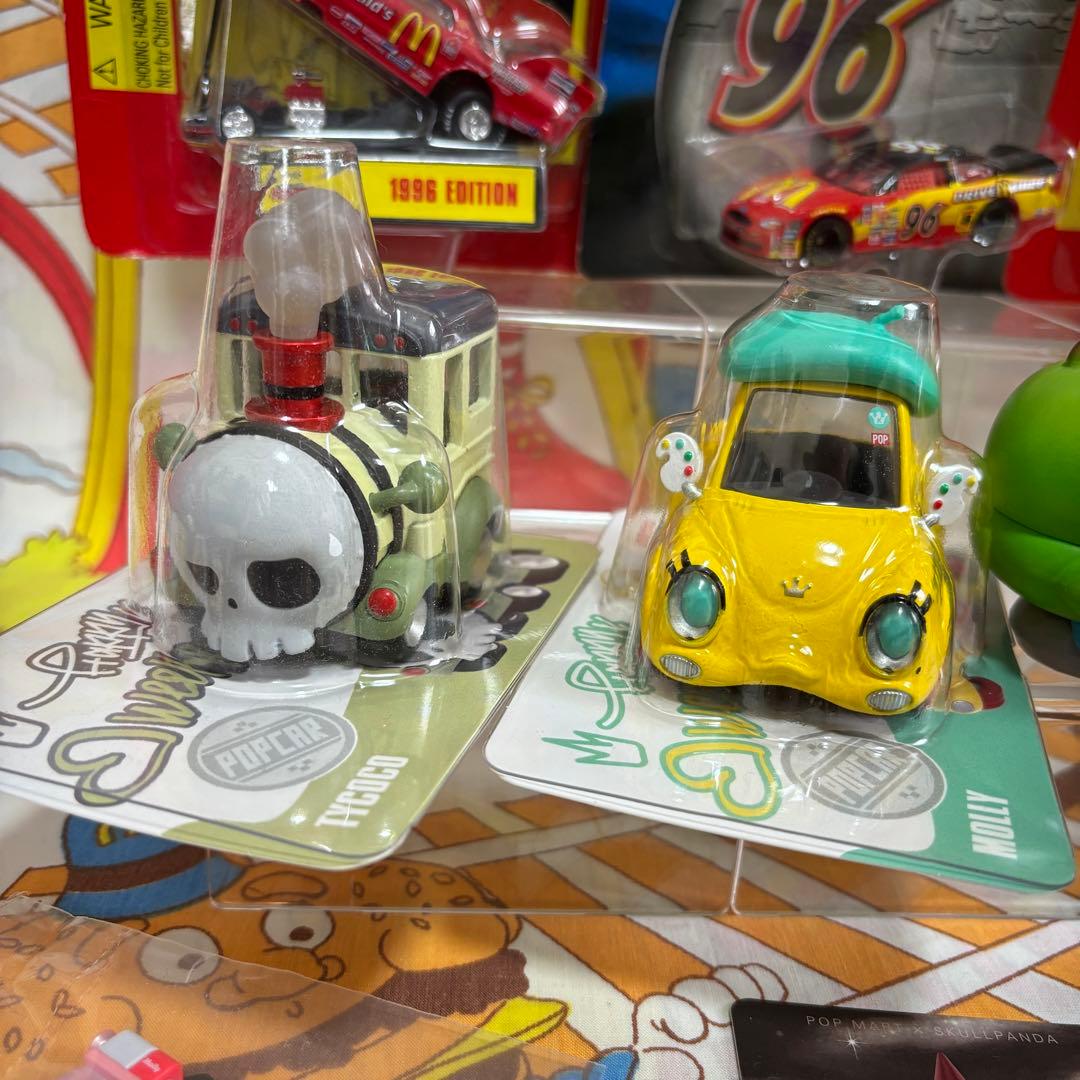 ポップマート モーリー スカルパンダ 車 ホットウィール フィギュア アメトイ