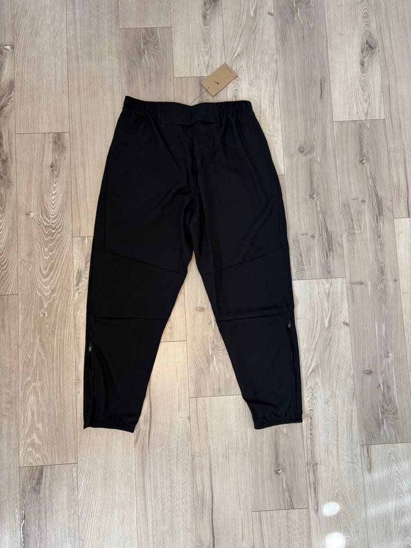 新品未使用 ナイキ Dri-FIT チャレンジャー パンツ L ブラック