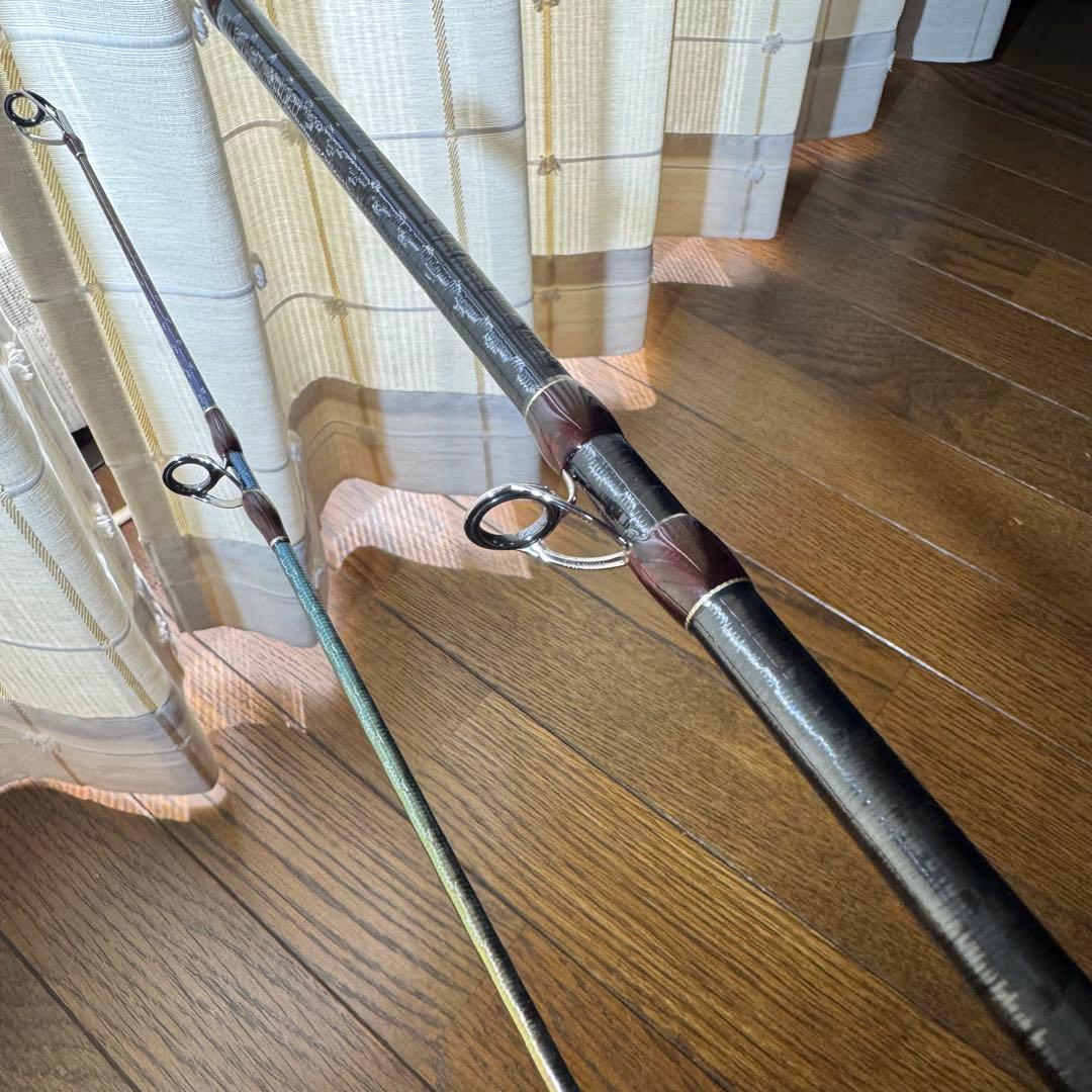 シマノ 18 ワールドシャウラ 1832R-2 美品／付属品完備／淡水使用のみ