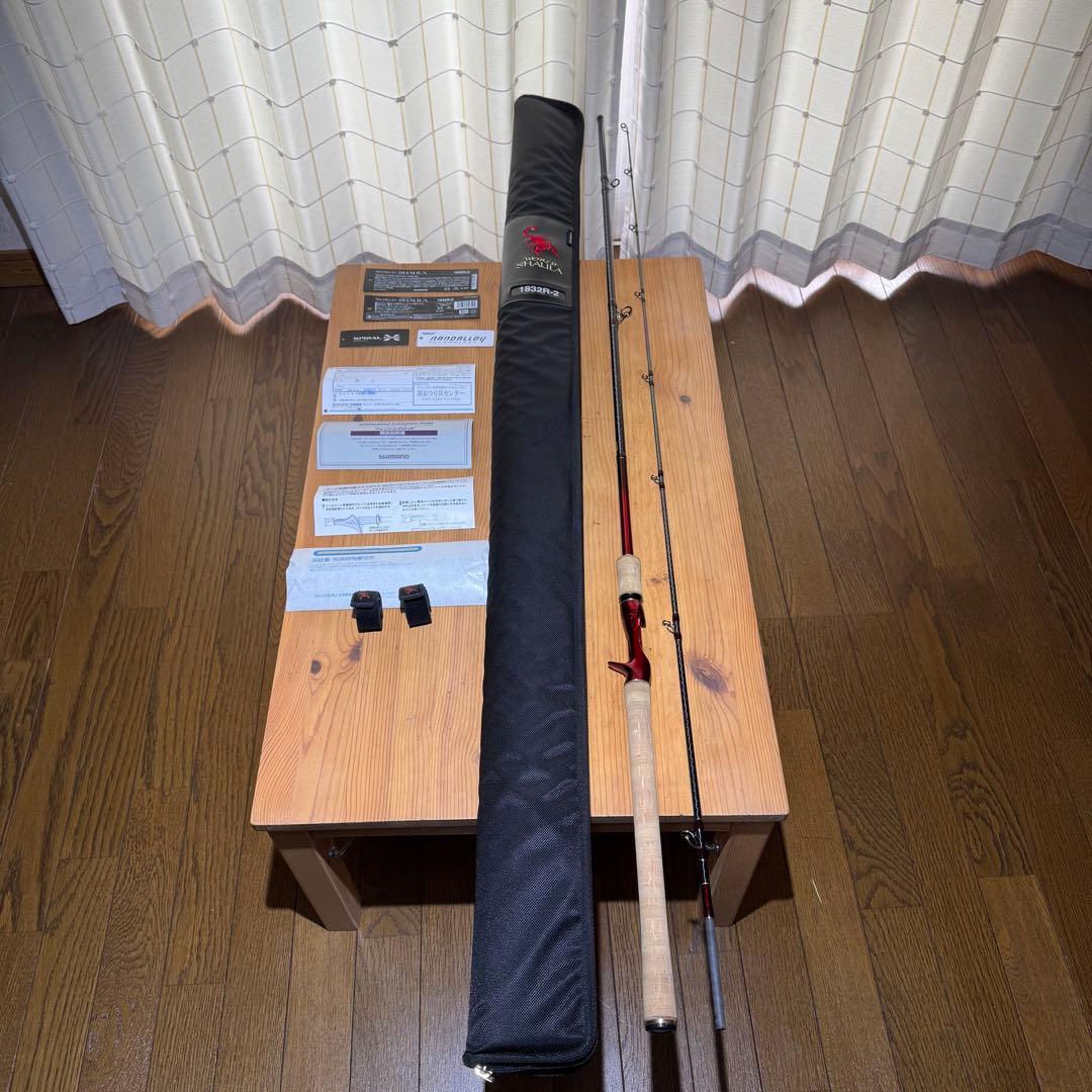 シマノ 18 ワールドシャウラ 1832R-2 美品／付属品完備／淡水使用のみ