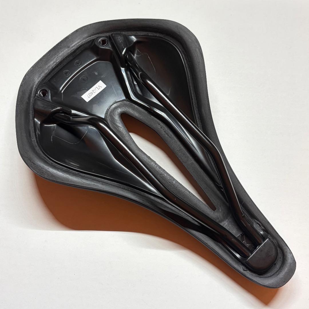【新品】Specialized Power Sport サドル 143mm