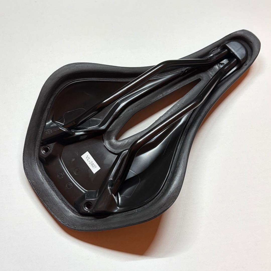 【新品】Specialized Power Sport サドル 143mm