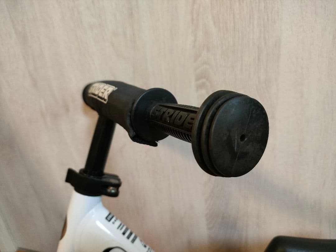 ストライダー 12インチ 白 スポーツモデル ホワイト STRIDER