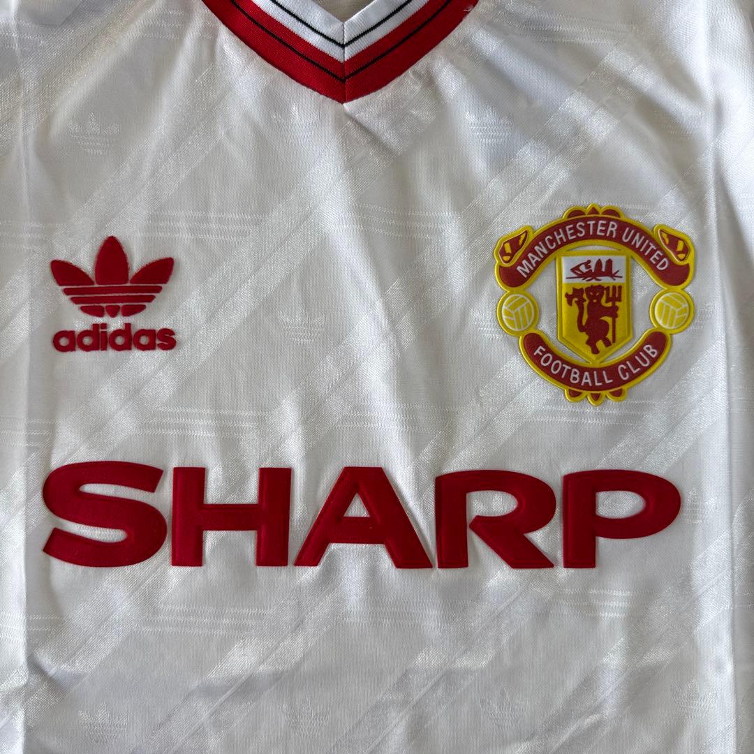 adidas MANCHESTER UNITED サッカーシャツ 新品 Mサイズ