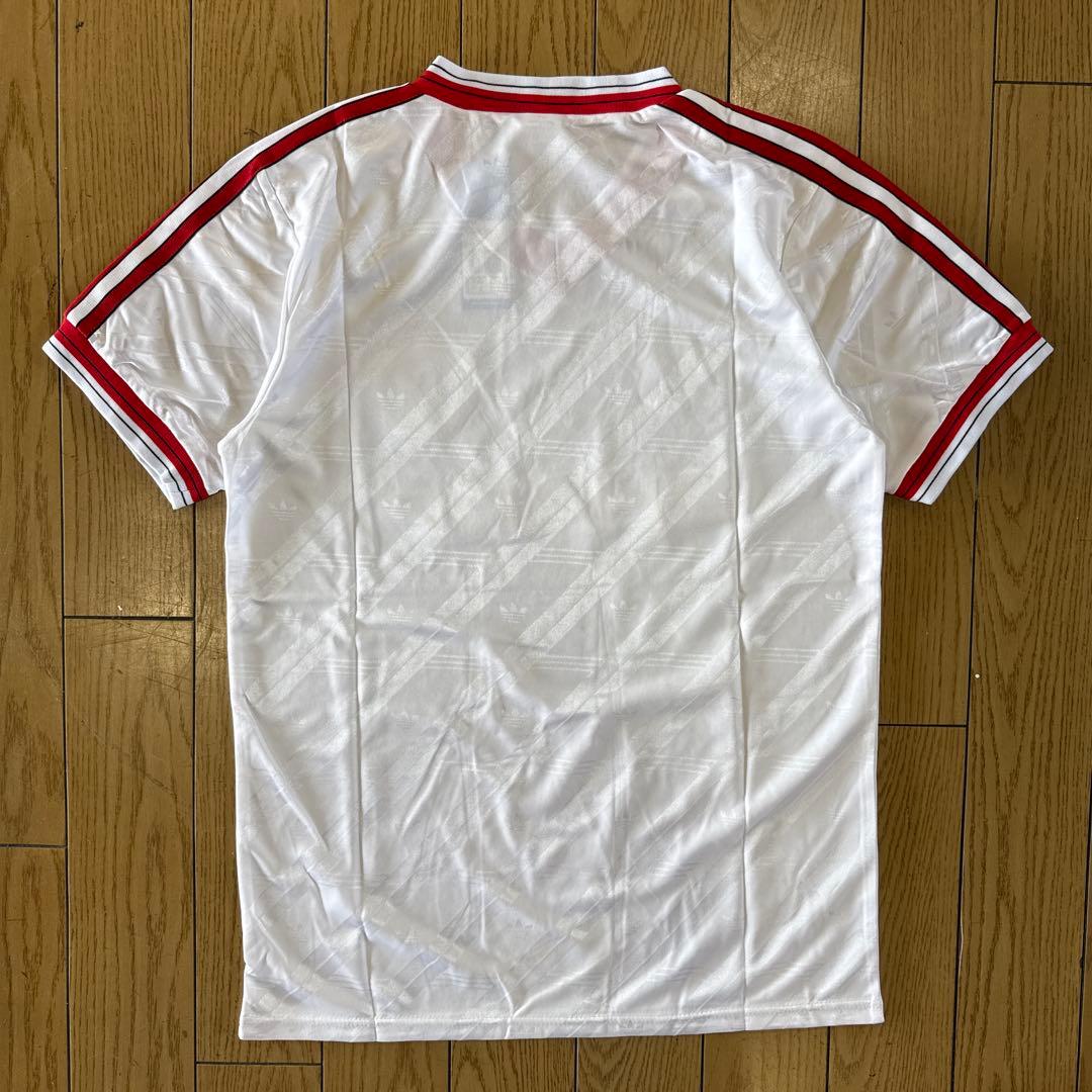 adidas MANCHESTER UNITED サッカーシャツ 新品 Mサイズ