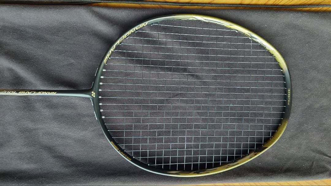 YONEX　NANOFLARE 700 2020 LIMITED 限定色