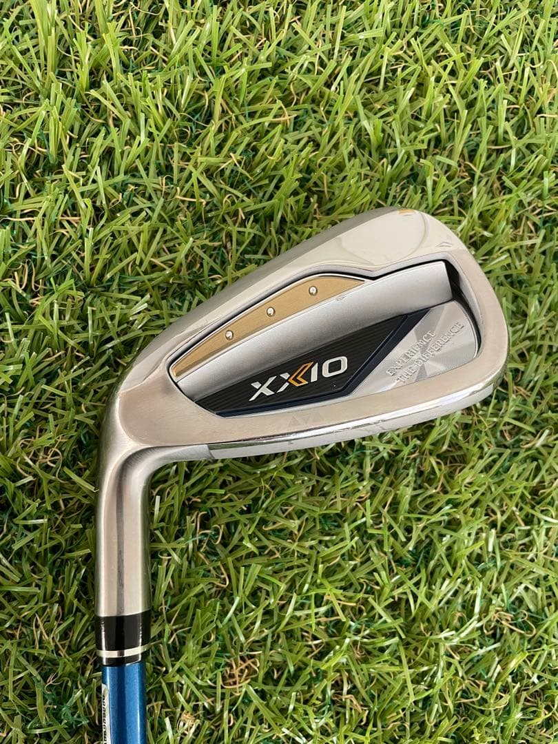 XXIO ゼクシオ13 7番アイアン 左利き レフティ R 純正カーボン