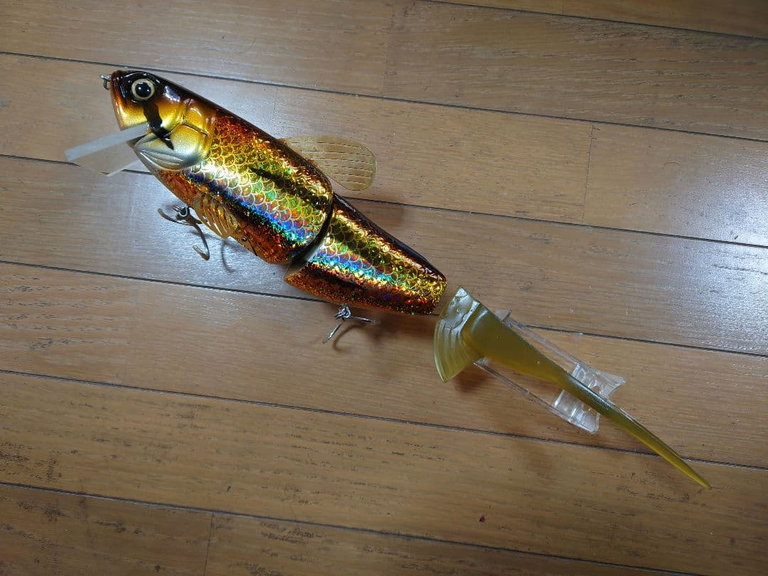 シーシーベイツ アルセナーレ ロッソ モンストレウス c.c. baits