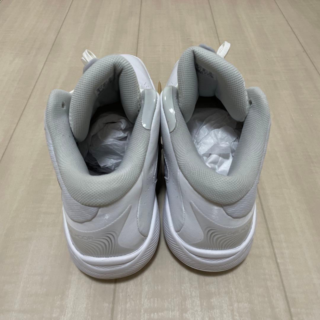 asics バスケットボールシューズ ホワイト　GELHOOP V16
