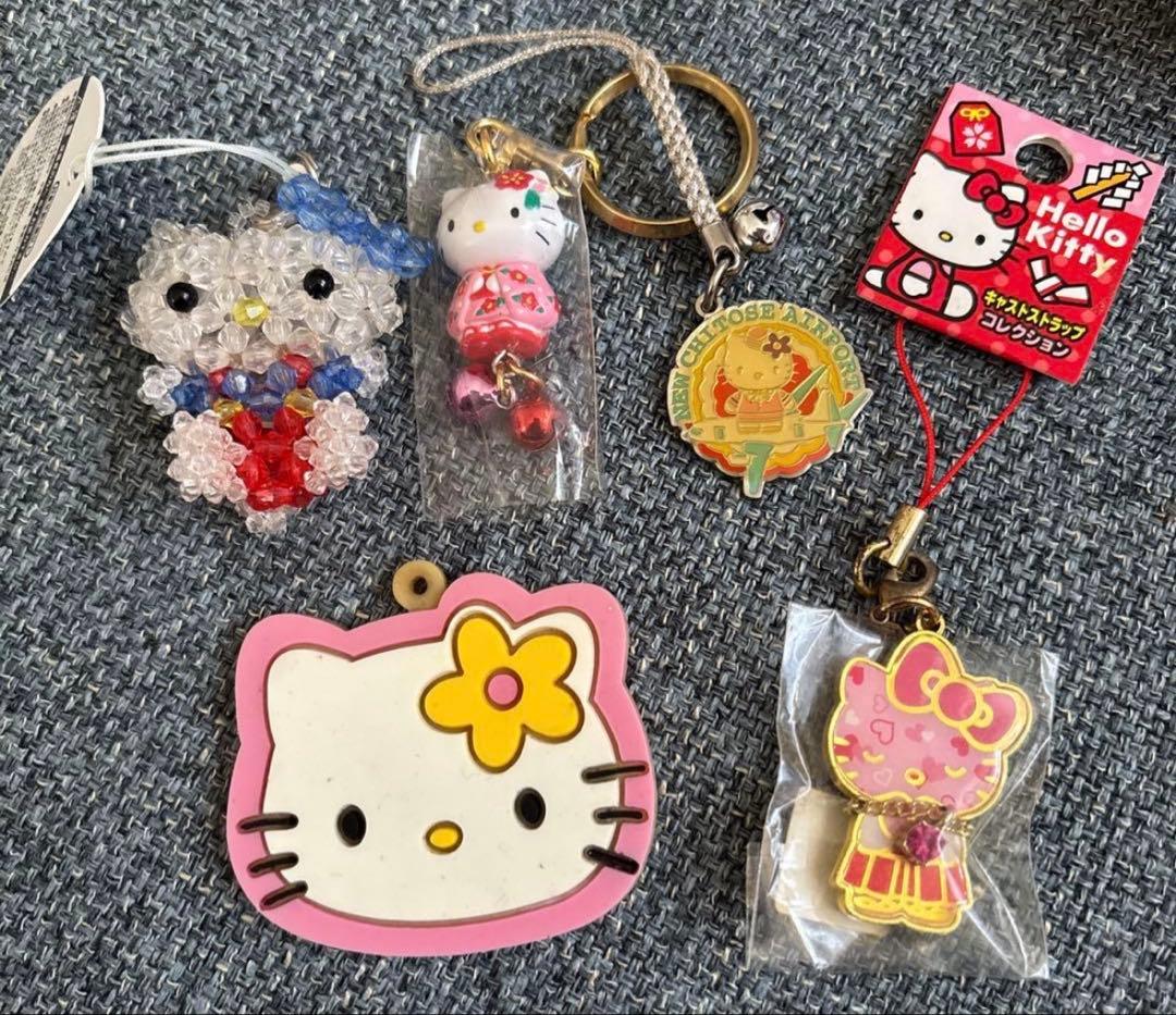 キティ　まとめ売り　ご当地　根付け　巾着　タオル　キーホルダー　ぬいぐるみ