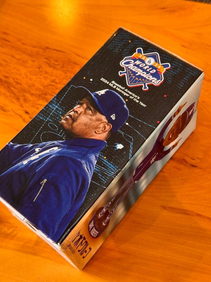 箱にダメージあり　デイブ・ロバーツ監督　ボブルヘッド人形　4月26日特典！